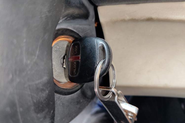 Used Mitsubishi Pajero Sport 2013 3.0L Automatic Two-Wheel Drive Luxury Edition Vehicle Key