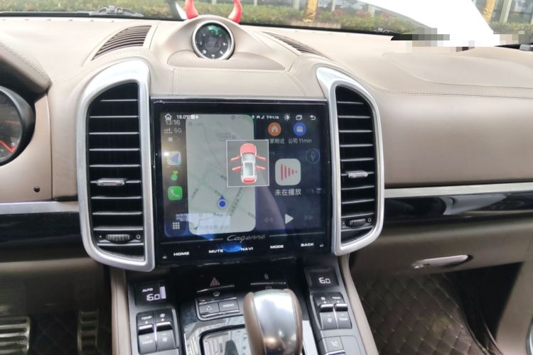 Used Porsche Cayenne 2011 Cayenne 3.0T Audio And AC Panel