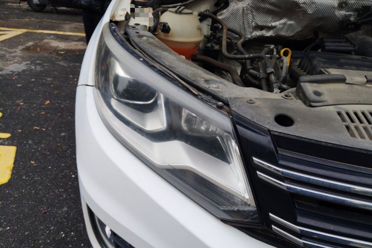 Used Volkswagen Tiguan L 2016 280TSI Automatic Two-Wheel-Drive Silk Road Style Edition
