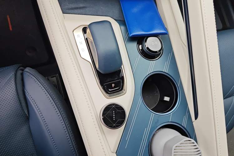 Used Zeekr 001 2025 WE Edition 100 kWh Rear-Wheel Drive