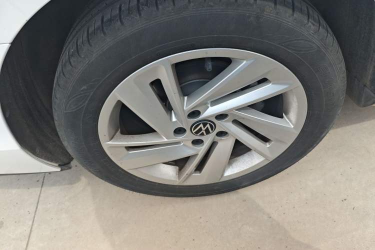 Used Volkswagen Lamando 2023 Lavida L 280TSI DSG Spicy Edition Right Rear Wheel Hub