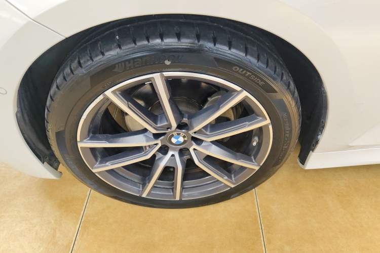 Used BMW 3 Series 2020 320Li M Sport Package Left Front Wheel Hub