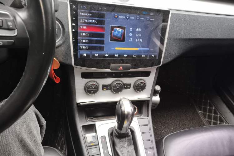 Used Volkswagen Magotan 2015 1.8TSI Advanced Model
