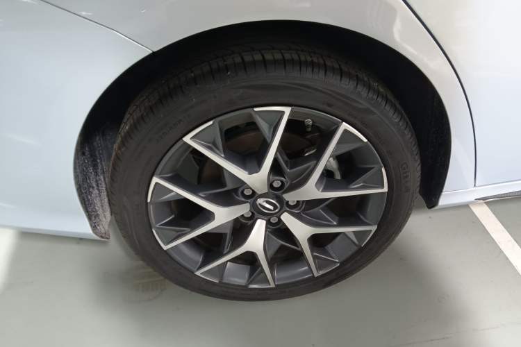 Used GAC Trumpchi EMPOW 2023 Shadow Leopard H Smart Hybrid Edition Exterior 4