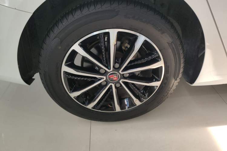 Used Roewe i5 2020 1.5L Automatic 4G Connect Luxury Flagship Edition