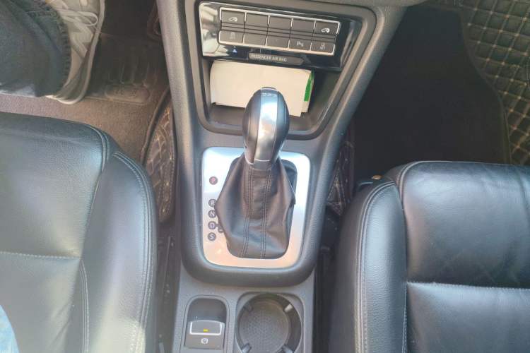 Used Volkswagen Sharan 2013 1.8TSI Comfort Model
