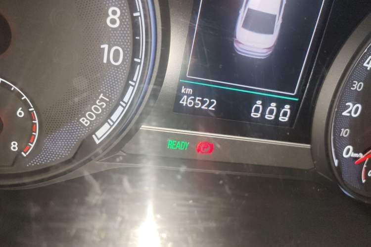 Used Volkswagen Passat New Energy 2019 430 PHEV Hybrid Luxury Edition Odometer Close Up