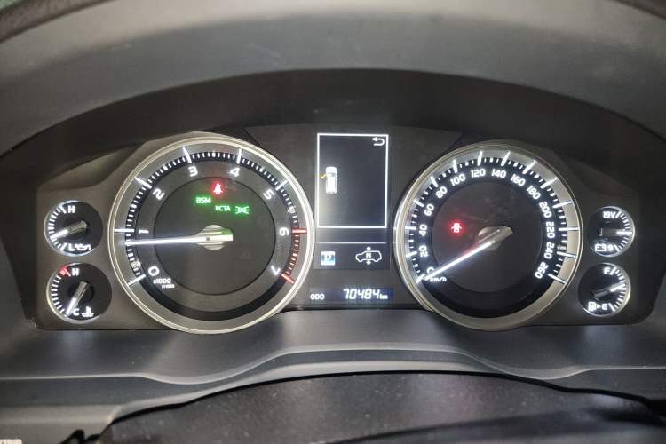 Used Toyota Land Cruiser  Instrument Cluster