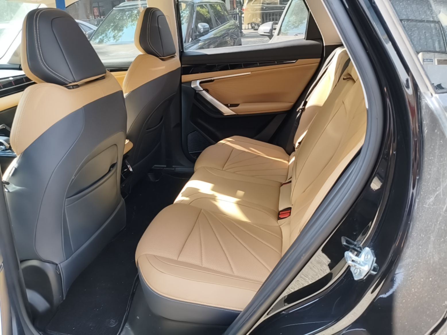 Geely Auto FX11 2023 1.5TD DCT Prestige Edition — снимка 20