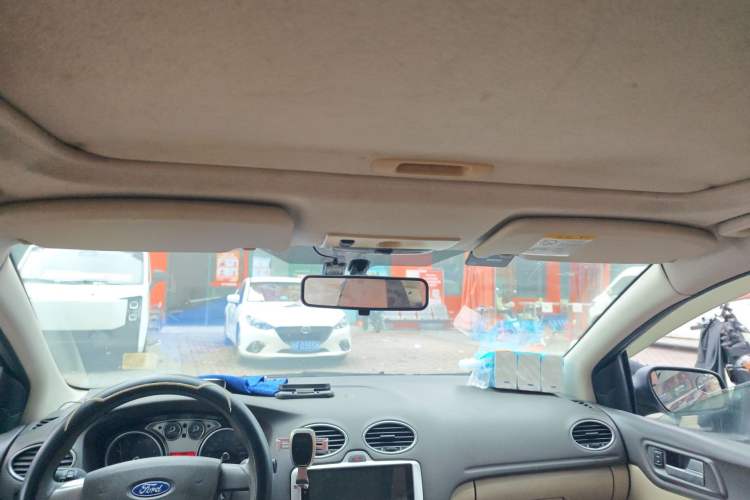 Used Ford Focus 2011 Sedan 1.8L Automatic Fashion Edition
