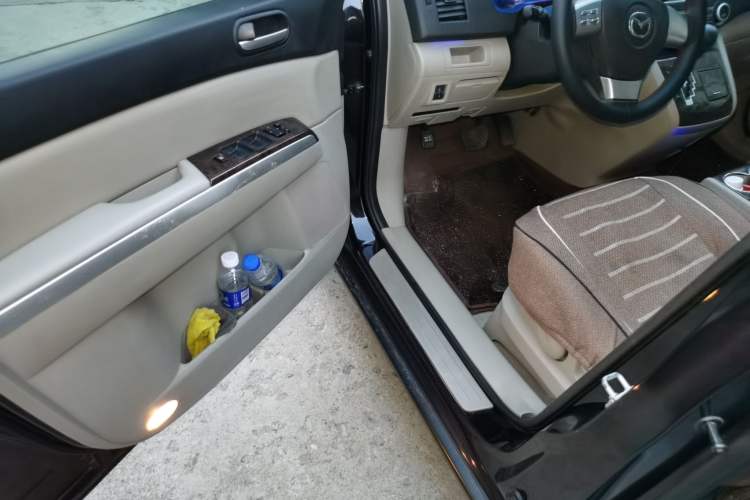 Used Mazda 8 2013 2.5L Elite Edition Driver Seat