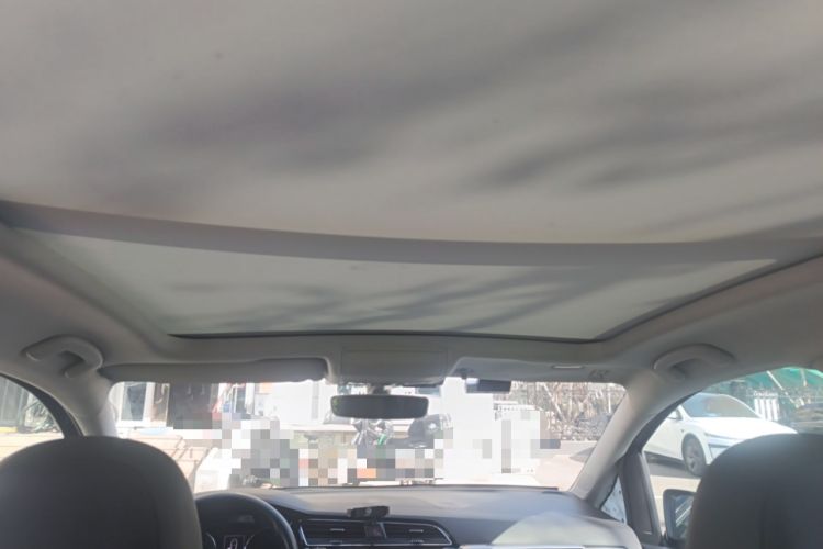 Used Volkswagen Touran 2016 Volkswagen Touran L 280TSI DSG Comfort Edition Headliner