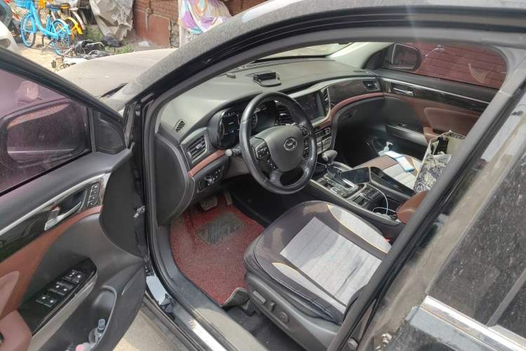 Used GAC Trumpchi GS8 2017 320T Two-Wheel Drive Luxury Smart Connectivity Version (7 Seats) Driver Seat