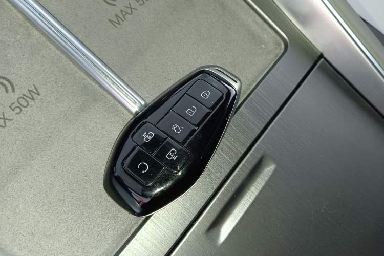 Used Denza N9 2025 Flagship Model