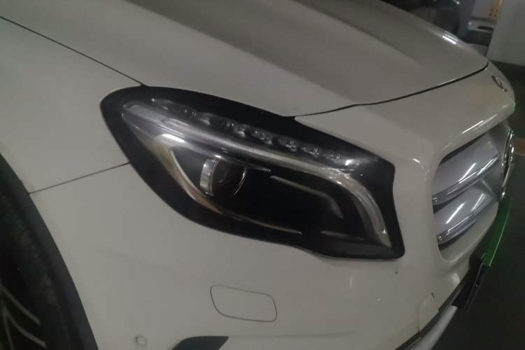 Used Mercedes-Benz GLA 2015 GLA 200 Fashion Model Right Front Headlight