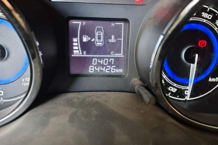 Used Chery E3 2015 1.5L Manual Fashion Model Odometer Close Up