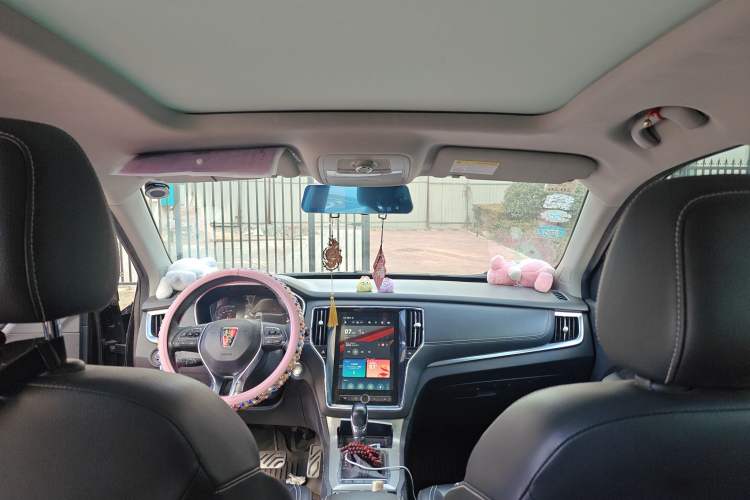 Used Roewe RX5 2018 20T Two-Wheel Drive Automatic Internet Smart Luxury Edition
