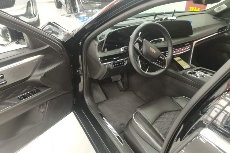 Used Cadillac CT6 2023 28T Platinum Edition