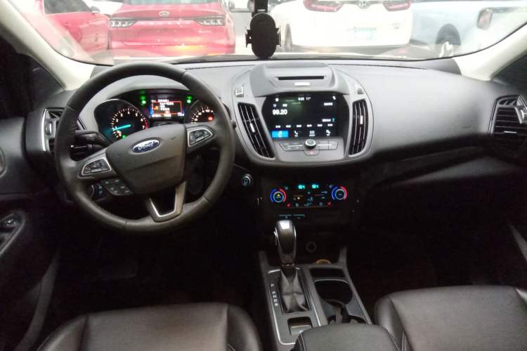 Used Ford Kuga 2018 EcoBoost 180 Two-Wheel-Drive Luxury Wing Edition
