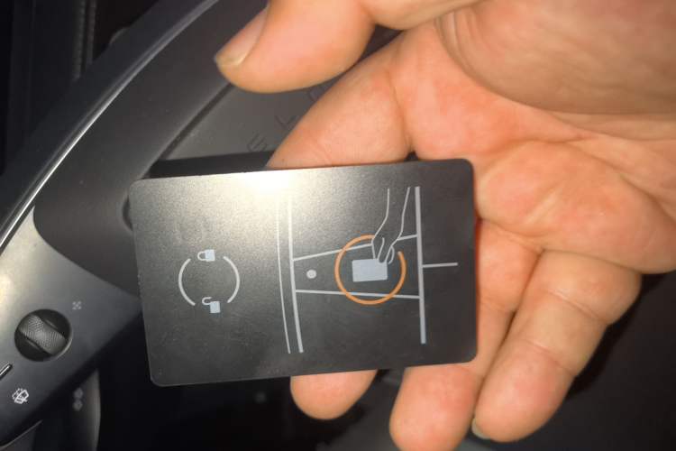 Used Tesla Model Y 2025 Rear-Wheel-Drive Version