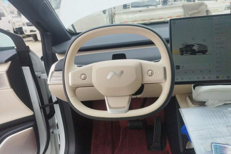 Used ONVO L60 2025 Model—60 kWh Rear-Wheel-Drive Version
