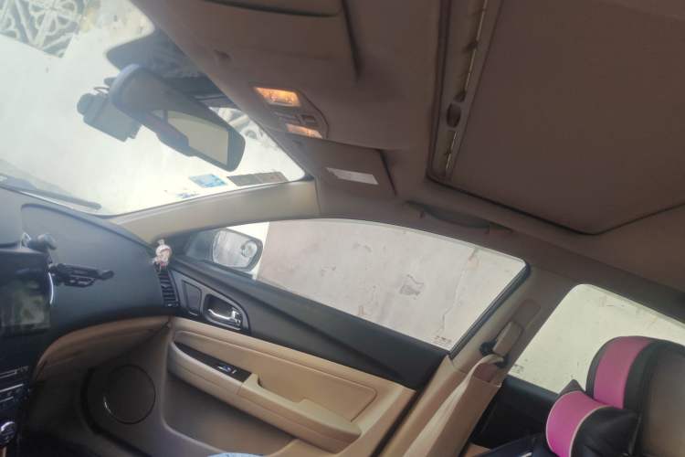 Used Bestune B50 2013 1.6L automatic luxury version Headliner