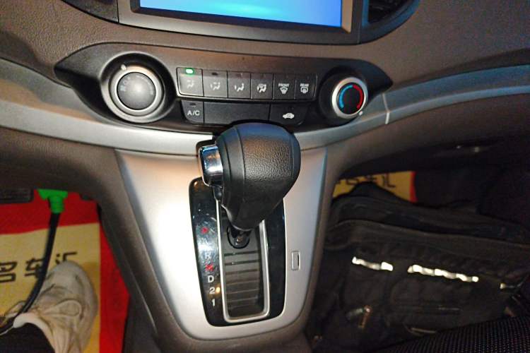 Used Honda CR-V 2012 2.0L two-wheel drive urban version