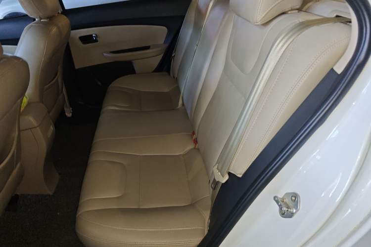 Used Chery E3 2013 1.5L Manual ZhiShang Model