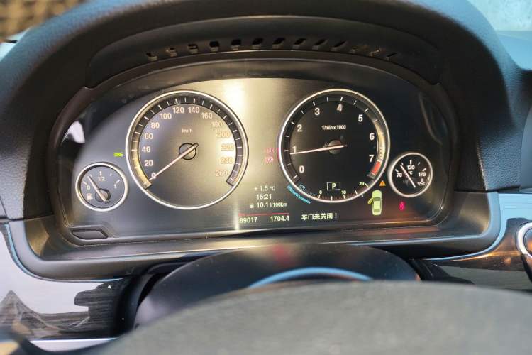 Used BMW 5 Series 2014 525Li Luxury Design Package
