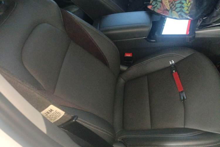 Used Chevrolet Malibu 2018 530T Automatic Luxury Edition Right Front Seat