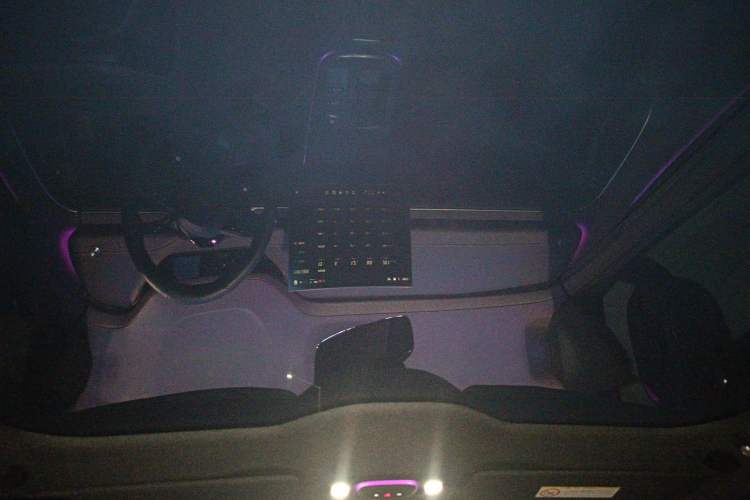 Used Xiaomi Auto SU7 2024 Rear-Drive Long-Range Intelligent Driving Version Headliner