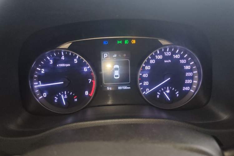 Used Hyundai Elantra (6th Generation / Lingdong) 2016 1.6L Automatic ZhiXuan – Elite Version
