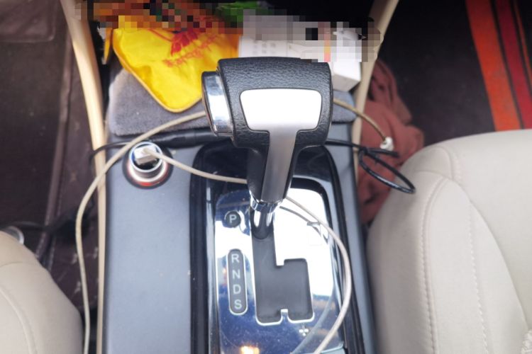 Used Bestune B50 2013 1.6L automatic luxury version Gear Lever