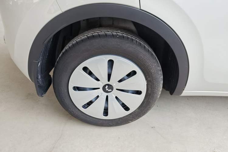 Used Wuling Bingo 2024 203km Light Edition Right Rear Wheel Hub