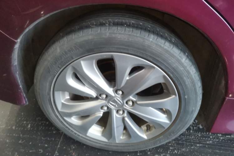 Used Honda Jade 2017 1.8L automatic Comfort version 5 seats
