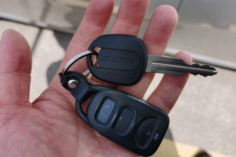 Used Buick Excelle 2015 1.5L Manual Classic Trim Interior 1