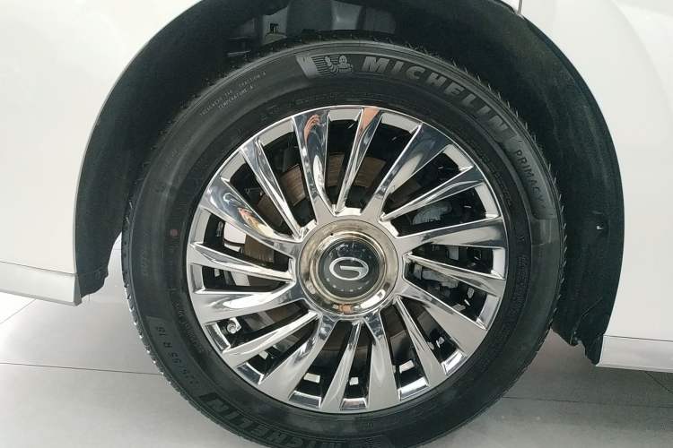 Used GAC Trumpchi M8 2024 Zongshi Series 400T Ultimate Edition Right Rear Wheel Hub