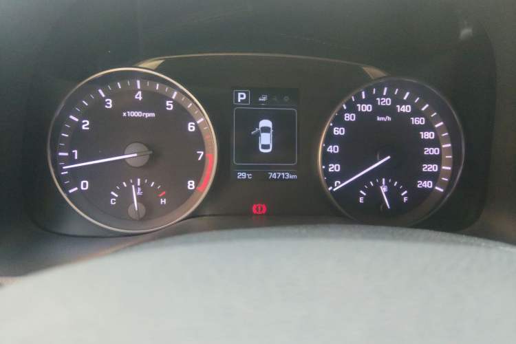 Used Hyundai Elantra (6th Generation / Lingdong) 2016 1.6L Automatic ZhiXuan – Elite Version