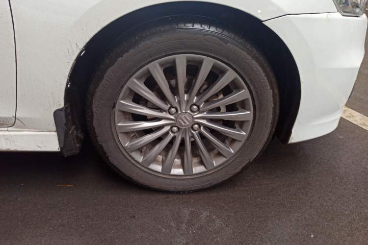 Used Suzuki Alivio 2015 1.6L Manual Enjoyment Model
