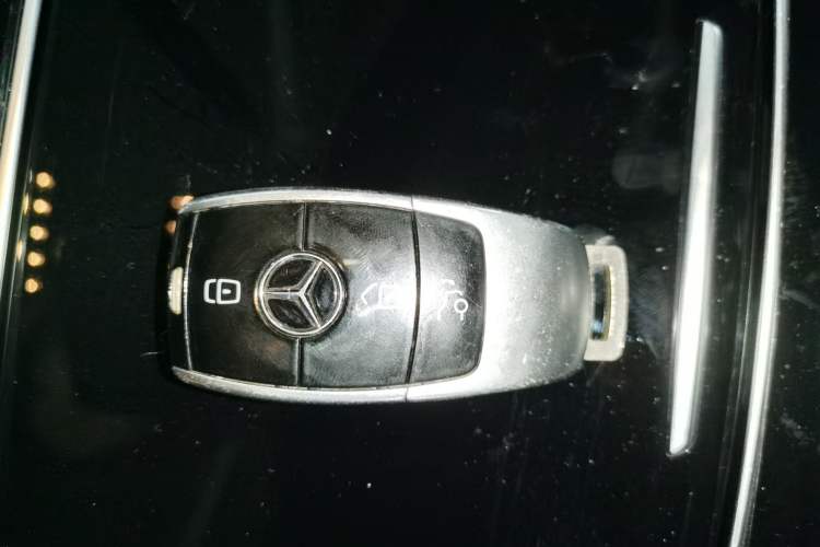 Used Mercedes-Benz E-Class 2017 E 300 L Sporty and Stylish Model Vehicle Key