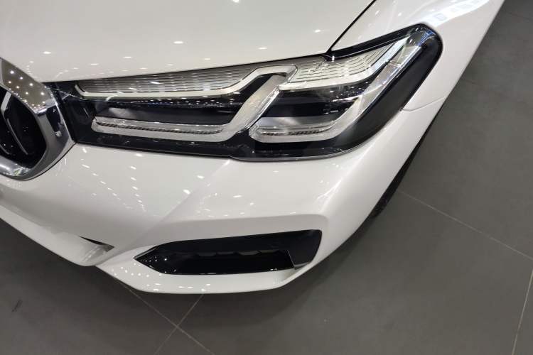 Used BMW 5 Series New Energy 2022 535Le M Sport Package Left Front Headlight