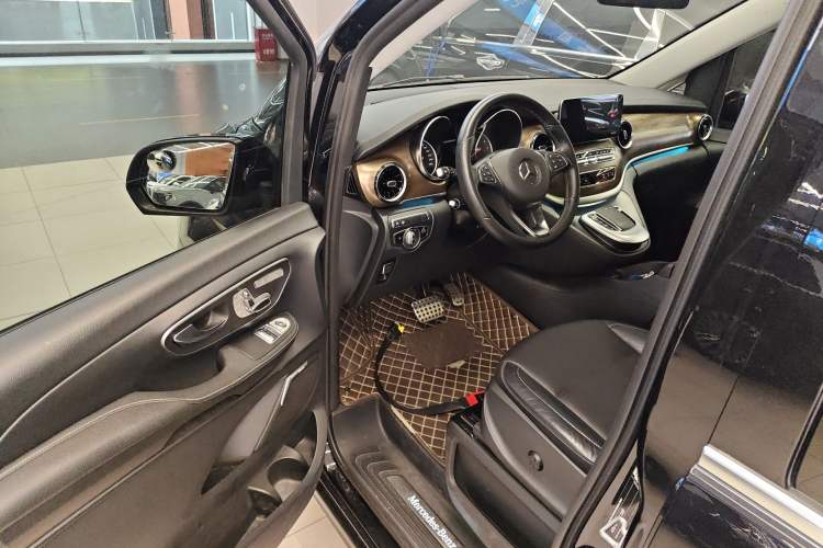 Used Mercedes-Benz V-Class 2020 V 260 L Long-wheelbase Luxury Edition
