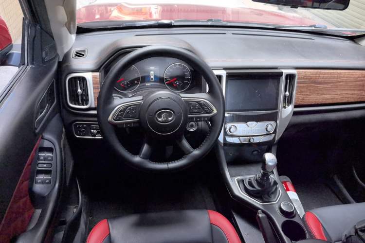 Used Great Wall Poer 2020 2.0T Off-Road Edition Manual Diesel 4x4 Custom Version GW4D20M
