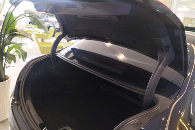 Used Mercedes-Benz C-Class 2024 Facelift C 260 L