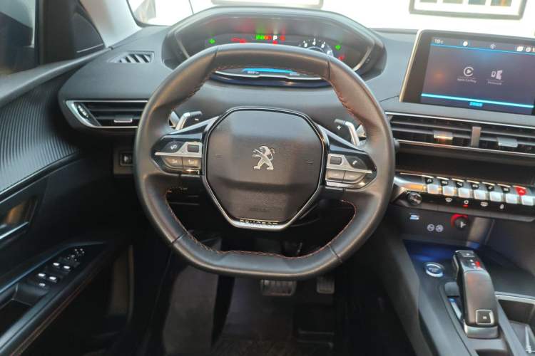 Used Peugeot 5008 2017 380THP 7-Seater Elite Edition
