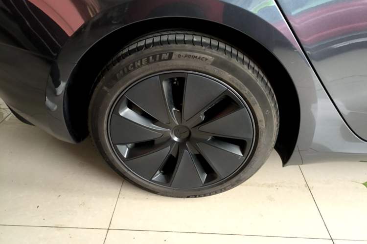 Used Tesla Model 3 2023 Rear-Wheel-Drive Version