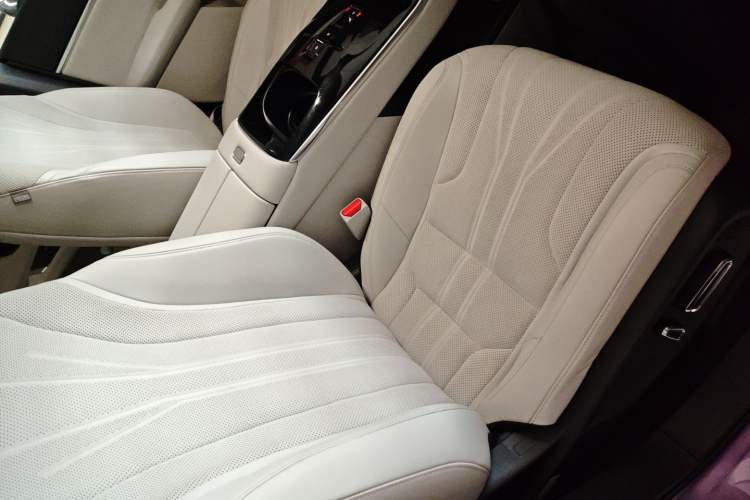 Used Honda P7 2025 Four-Wheel Drive Long-Range Max Right Front Seat