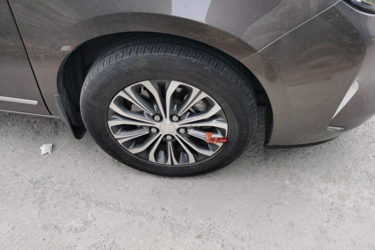 Used Buick GL8 2021 Land Cruiser Executive Class 652T Luxury Model