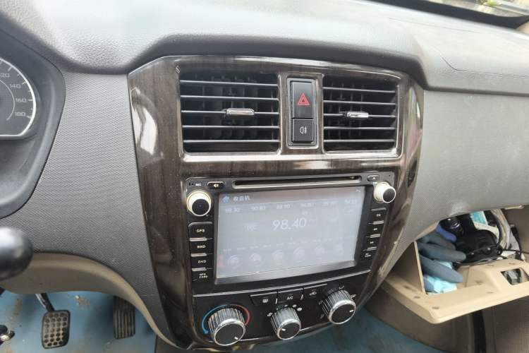 Used Wuling Rongguang 2014 1.2L S Standard Model