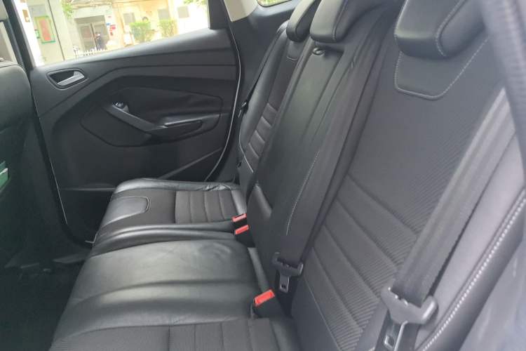 Used Ford Kuga 2013 1.6L GTDi Two-Wheel-Drive Trend Model Left Rear Seat